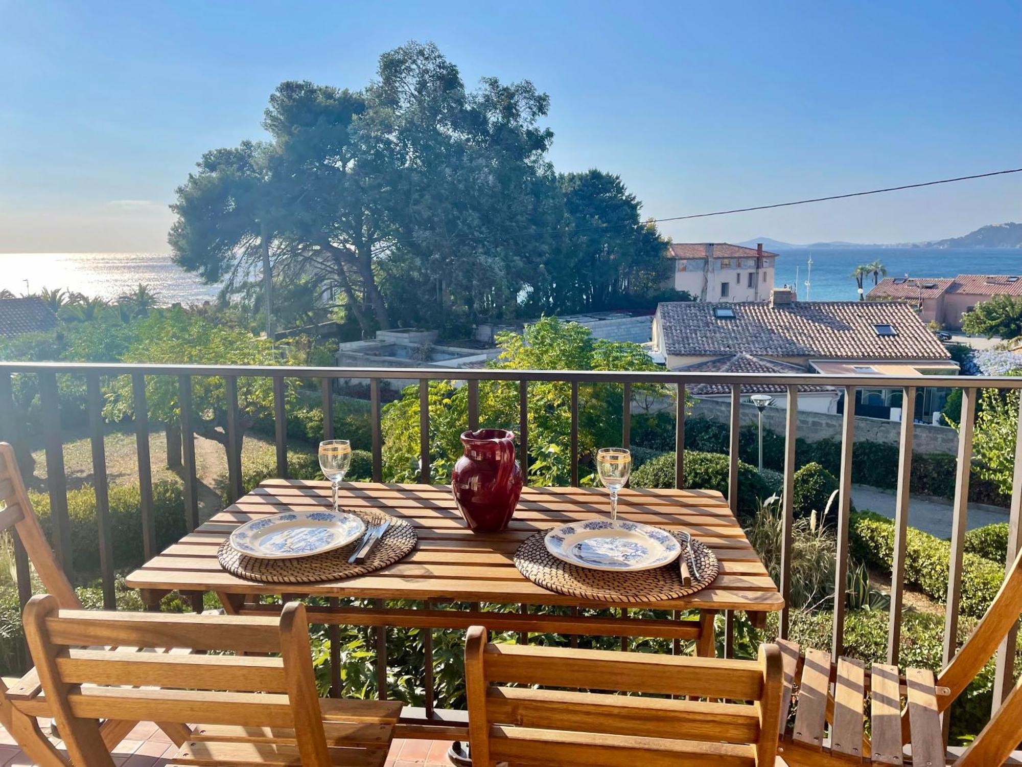 Appartement Cosy Vue Mer A 50 M De La Plage - Refait A Neuf Et Climatise Le Pradet Dış mekan fotoğraf