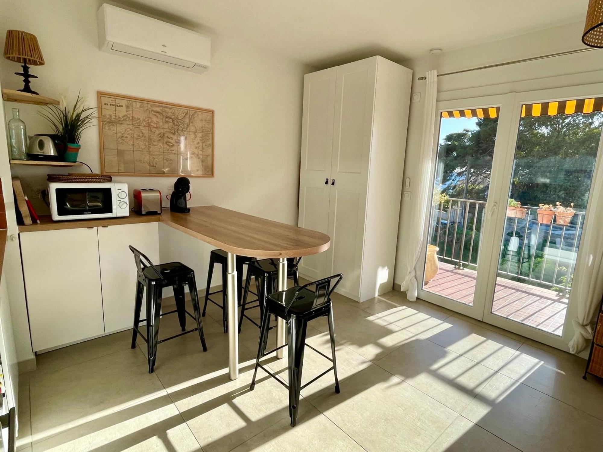 Appartement Cosy Vue Mer A 50 M De La Plage - Refait A Neuf Et Climatise Le Pradet Dış mekan fotoğraf